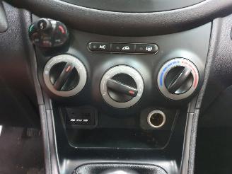 Hyundai I-10  picture 12