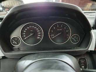 BMW 4-serie F32 440i Cent Hi Exec picture 4