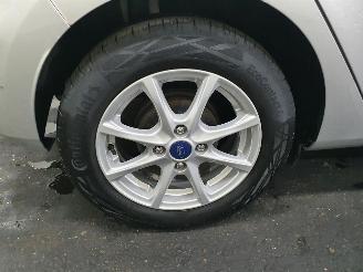 Ford Fiesta  picture 7