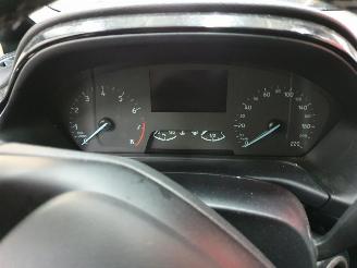 Ford Fiesta  picture 9