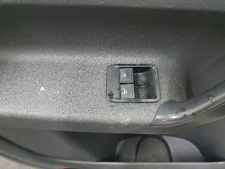 Volkswagen Caddy 2C picture 20