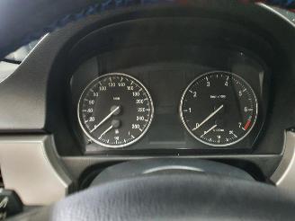 BMW 3-serie E90 318I picture 30