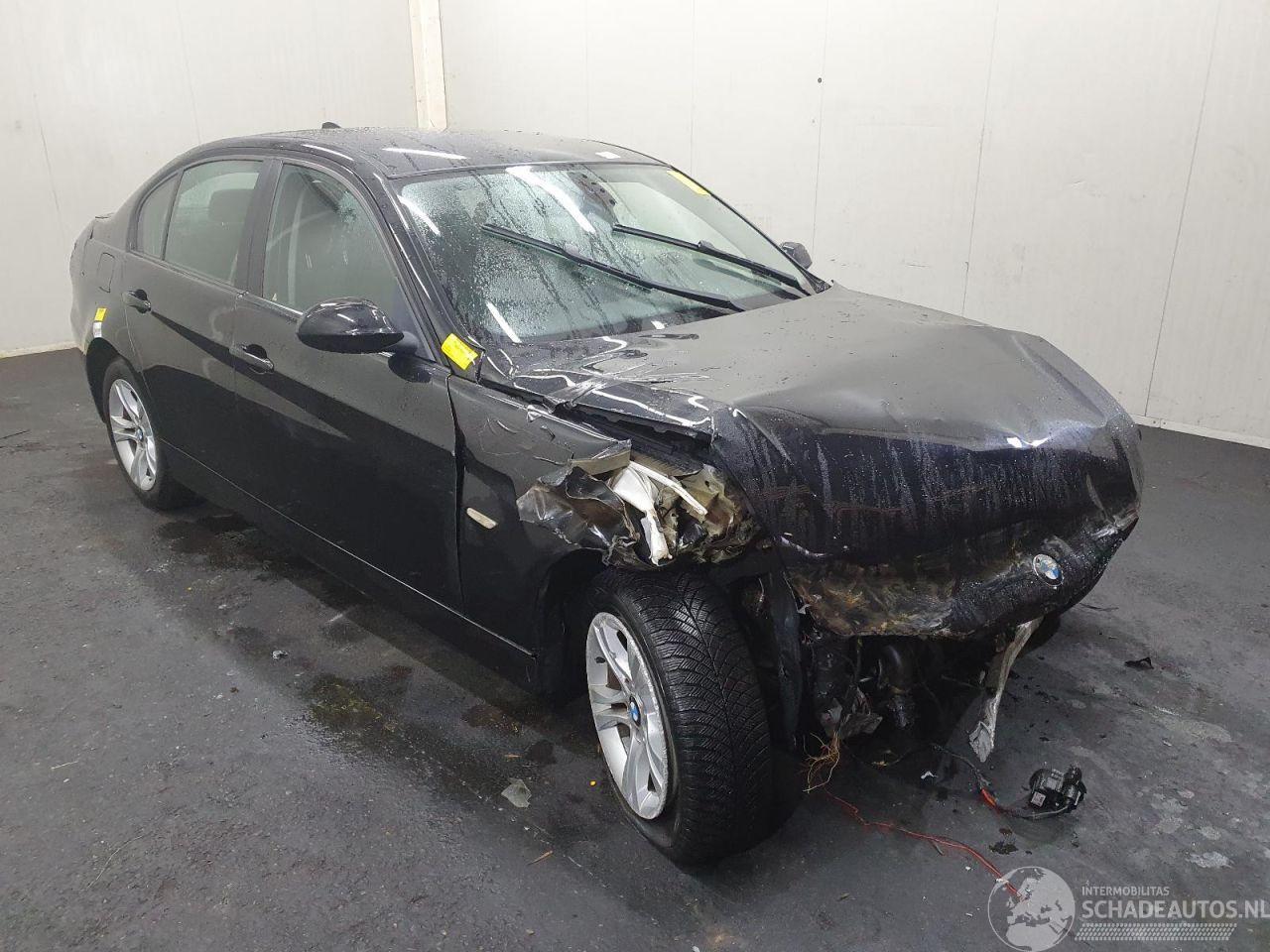 BMW 3-serie E90 318I