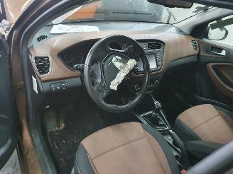 Hyundai I-10 C14A picture 29