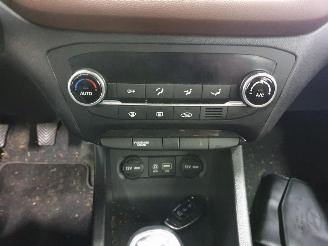 Hyundai I-10 C14A picture 26