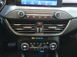 Ford Focus Active Titanium X Business EcoBoost picture 25