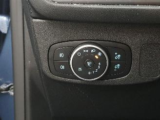 Ford Focus Active Titanium X Business EcoBoost picture 11