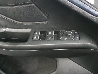 Ford Focus Active Titanium X Business EcoBoost picture 19