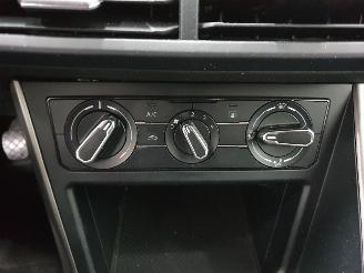 Volkswagen Polo AW 1.0TGI BlueMotion Comfortline picture 29