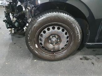 Volkswagen Polo AW 1.0TGI BlueMotion Comfortline picture 27