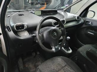 Citroën C3 picasso 1.6 VTi Exclusive picture 12