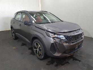 Coche siniestrado Peugeot 3008 P84E GT 1.6P Aut. 2023/1