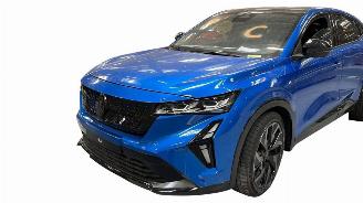 Coche siniestrado Renault Silverado Rafale Coupe Hybrid E-tech 200 2024/1