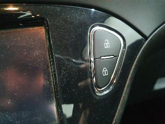 Opel Corsa P68 picture 24