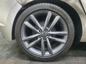 Volkswagen Polo AW1 1.0 BlueMotion Technology picture 18