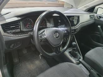 Volkswagen Polo AW1 1.0 BlueMotion Technology picture 17