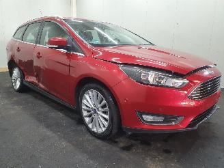 Vrakbiler auto Ford Focus 1.0 EcoBoost 125pk Euro6 2016/3