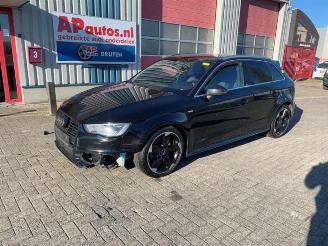 Vrakbiler auto Audi A3 A3 Sportback (8VA/8VF), Hatchback 5-drs, 2012 / 2020 1.4 TFSI 16V e-tron 2015/10