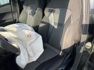 Audi A1 A1 Sportback (8XA/8XF), Hatchback 5-drs, 2011 / 2018 1.6 TDI 16V picture 10