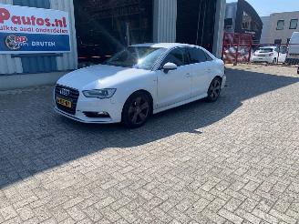 Unfallwagen Audi A3 LIMOUSINE 1.4 140pk 2014/2