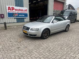 Unfallwagen Audi A4 CABRIO 3.0 V6 QUATTRO AUTOMAAT 2004/6