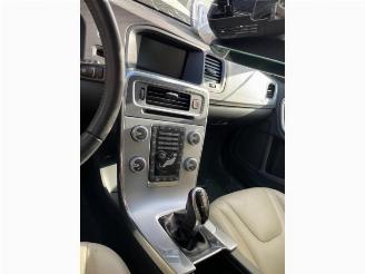 Volvo V-60 V60 I (FW/GW), Combi, 2010 / 2018 2.0 D2 Geartronic 16V picture 5