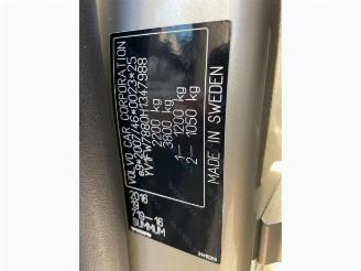 Volvo V-60 V60 I (FW/GW), Combi, 2010 / 2018 2.0 D2 Geartronic 16V picture 4
