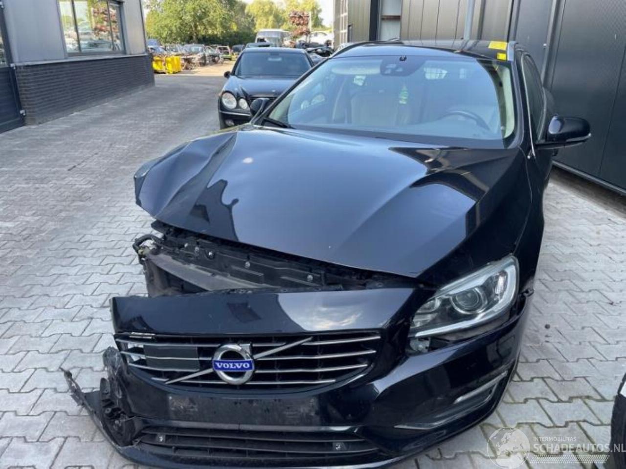 Volvo V-60 V60 I (FW/GW), Combi, 2010 / 2018 2.4 D6 20V Plug-in Hybrid AWD
