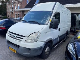 Salvage car Iveco Daily New Daily IV, Van, 2006 / 2011 35C10V,S10V 2007/9