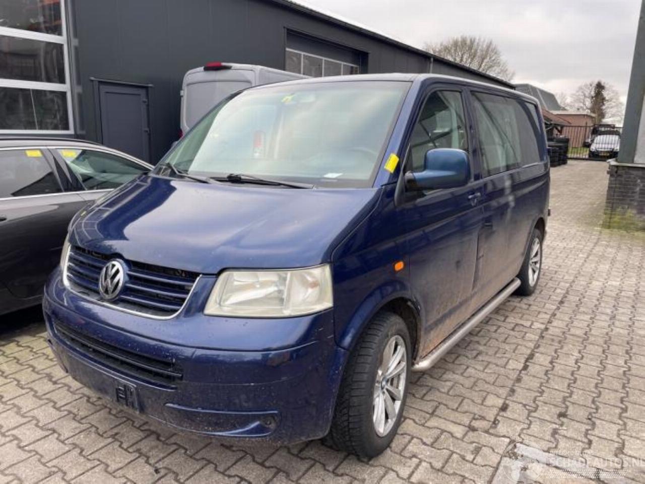 Volkswagen Transporter Transporter T5, Van, 2003 / 2015 2.5 TDi