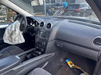 Mercedes ML ML II (164/4JG), SUV, 2005 / 2011 3.0 ML-320 CDI 4-Matic V6 24V picture 4