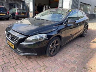 Vrakbiler auto Volvo V-40 V40 (MV), Hatchback 5-drs, 2012 / 2019 2.0 D4 16V 2014/7