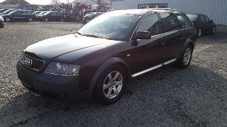 Salvage car Audi Allroad Quattro Zwart LZ9W Onderdelen Bumper Deur 2004/3