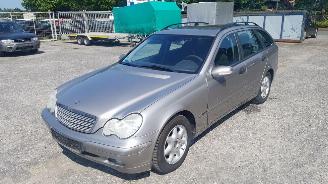Vrakbiler auto Mercedes C-klasse W203 Zilver 723U Onderdelen deur Bumper 2003/7