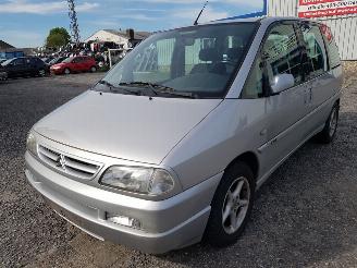 Vrakbiler auto Citroën Evasion Zilver Onderdelen Bumper Deur Spiegel 2000/2