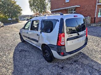 Dacia Logan MCV 1.6 Zilver TED69 Onderdelen K7M710 Motor picture 8