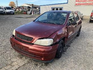 Uttjänta bilar auto Opel Astra Rood Z549 F13 3.74 Bak X16SZR Motor 1999/1