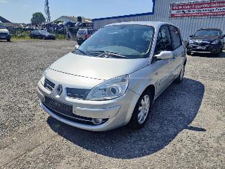 Renault Scenic 1.6 16V Zilver TED69 Onderdelen K4M766 Motor picture 1