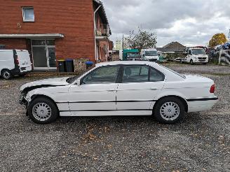 BMW 7-serie 728i E38 picture 8