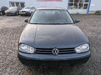 Volkswagen Golf 1.9 TDI picture 2