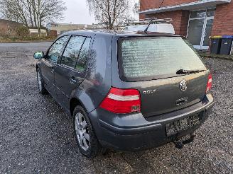 Volkswagen Golf 1.9 TDI picture 7