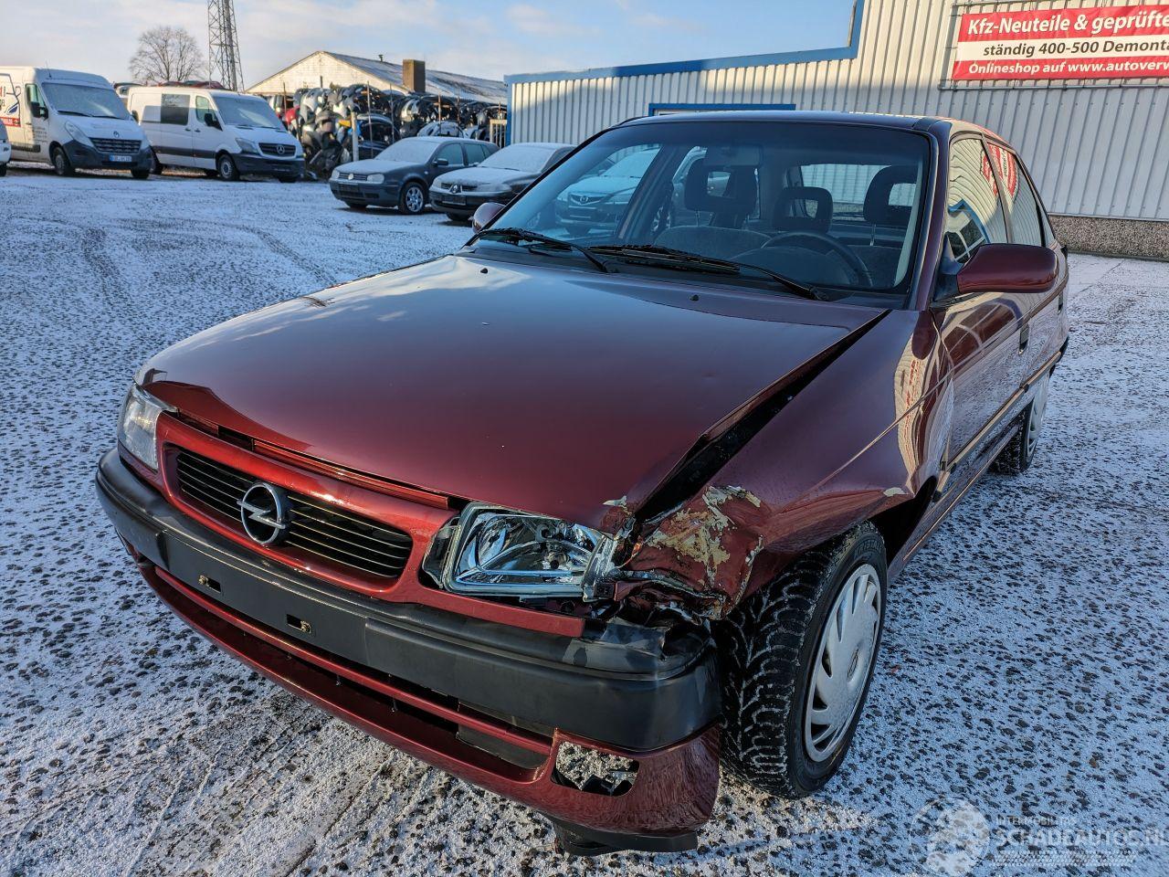 Opel Astra 1.6