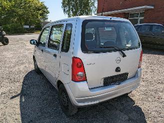 Opel Agila 1.0 picture 7