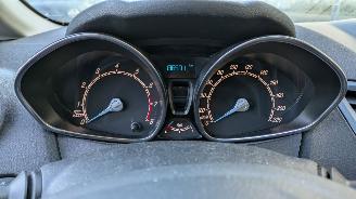 Ford Fiesta  picture 11