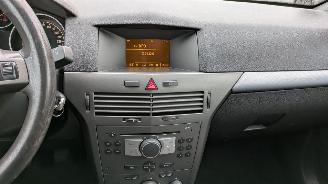 Opel Astra 2HU picture 16