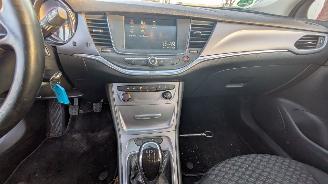 Opel Astra 1.6 picture 12