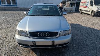 Audi A4 1.6 picture 2