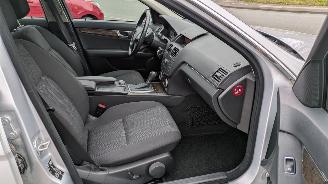 Mercedes C-klasse C200 T-Modell Kompressor Automatik picture 26