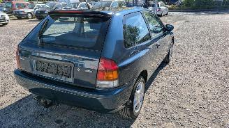 Mazda 323 1.4 picture 5