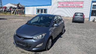 Vrakbiler auto Hyundai I-20  2013/5